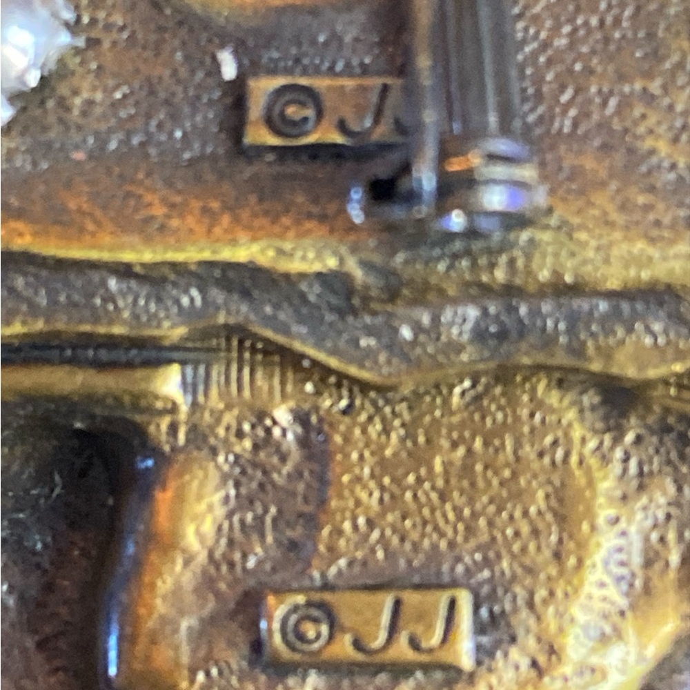 Vintage JJ Fantasy Castle Brooch Gold Tone Mystical Woodland Glitter Path - Picture 5 of 6